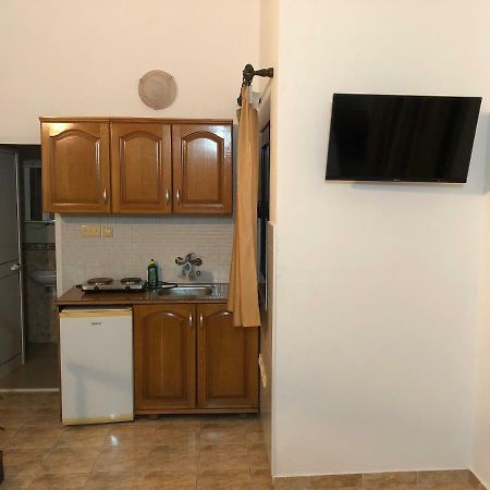Apartments Toni Улцинь Екстер'єр фото