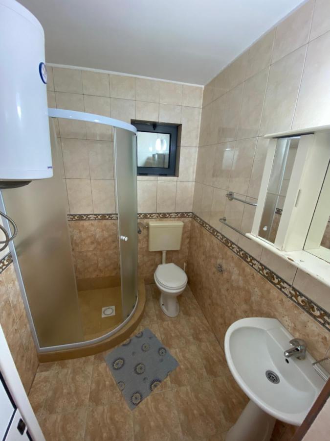 Apartments Toni Улцинь Екстер'єр фото