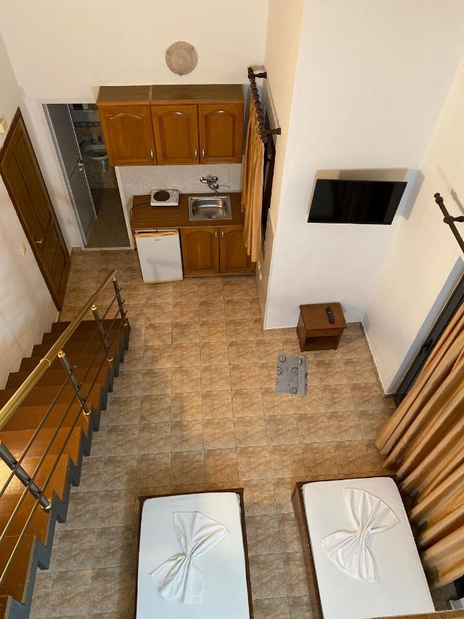 Apartments Toni Улцинь Екстер'єр фото