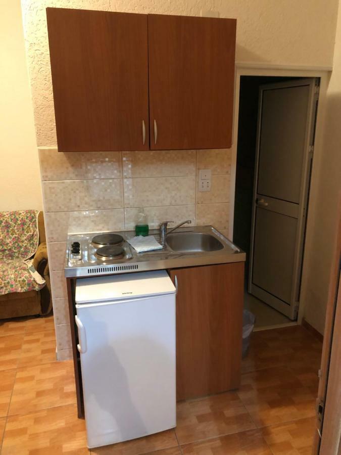 Apartments Toni Улцинь Екстер'єр фото